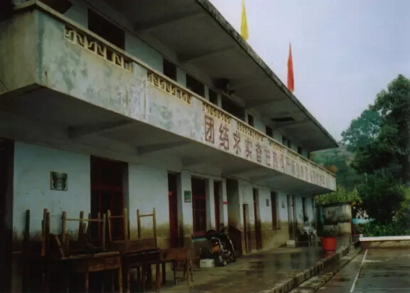 爱心在进行，希望在心间——天威耗材教育公益路